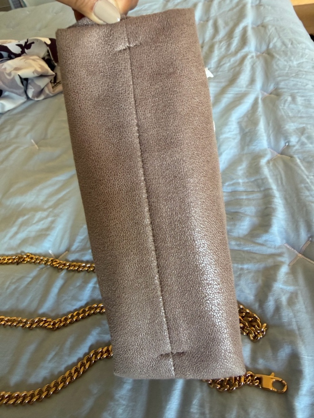 Stella McCartney Shimmery Taupe Shoulder Pouch with Gold Chain - Picture 5 of 6